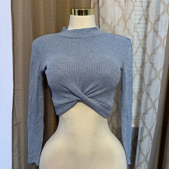 BCBGeneration Tops - BCBGeneration Gray Ribbed Crop Blouse